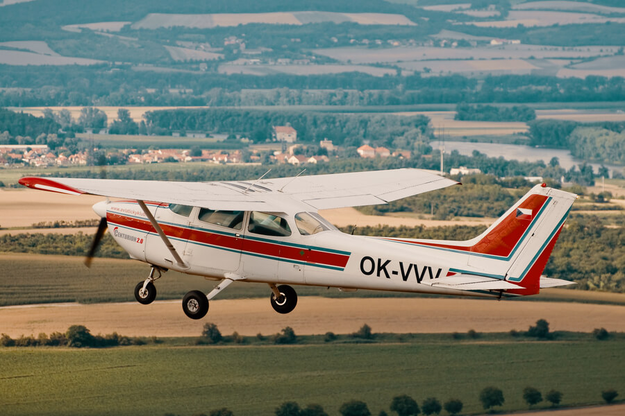 Fotolet s letadlem Cessna 172 pro 3 v Roudnici nad Labem